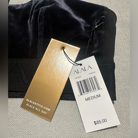 ALALA Velvet Sports Bra New - Picture 9 of 12